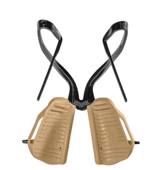 Protec, protège gencive innovant pour protéger les barres dans la bouche de votre cheval. Vendu avec une armature de base et des patch protecteurs.  Idéal pour chevaux qui craignent le mors et sont trop sensibles. Vendu chez Topmors.